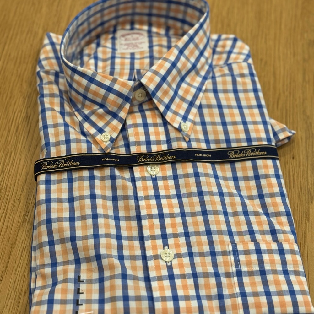 Brooks Brothers 346 Non-iron, Cotton Dress/Casual shirt. NWT size LARGE